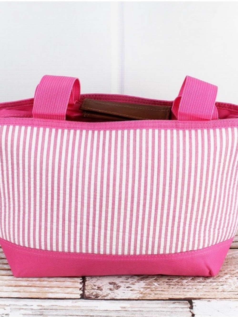 NWT NGIL Pink Seersucker Insulated Lunch Tote
